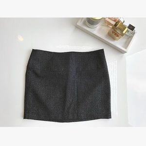 Black and silver threads skirt